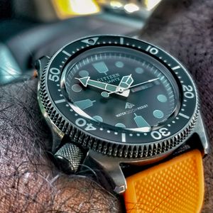 CITIZEN ダイバーズウォッチ300m 2852-266315【ジャンク】 CITIZEN ダイバーズウォッチ300m 2852-266315【ジャンク】