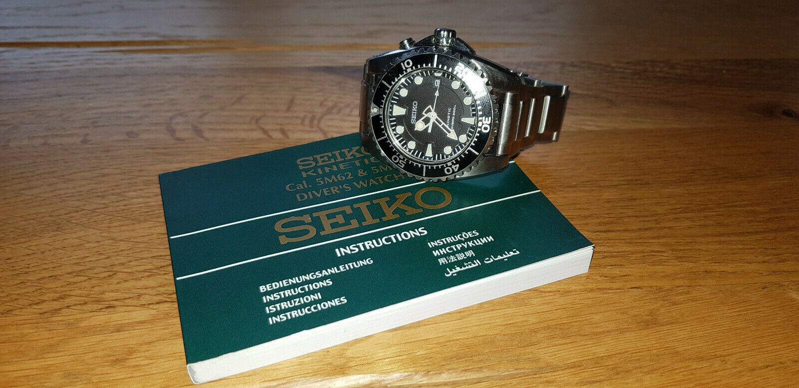 SEIKO Kinetic Diver 200m Herren Taucher Uhr SKA371P1 schwarz