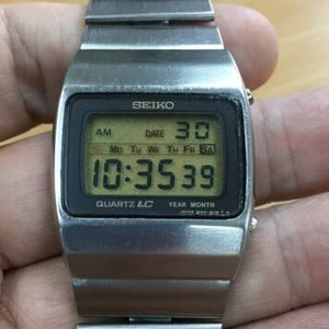 Seiko M154-4019 Vintage 1979 Lemon Face Digital Watch | WatchCharts