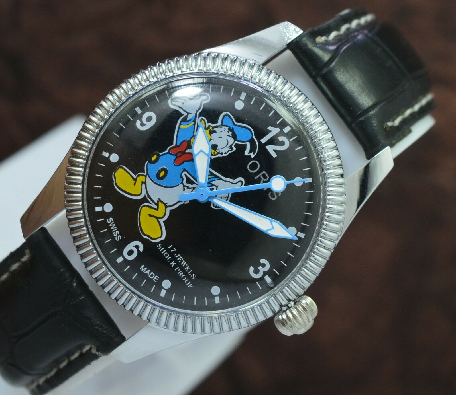 Beautiful Oris Donald Duck Hand Wind ST 96 17 Jewels Men s Wrist