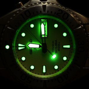 SEIKOAGS 5M43-0B70ダイバーズウォッチTITANIUMSCUBA Seiko Kinetic TITANIUM Scuba 200m 5M43-0B70 Diver Day Date