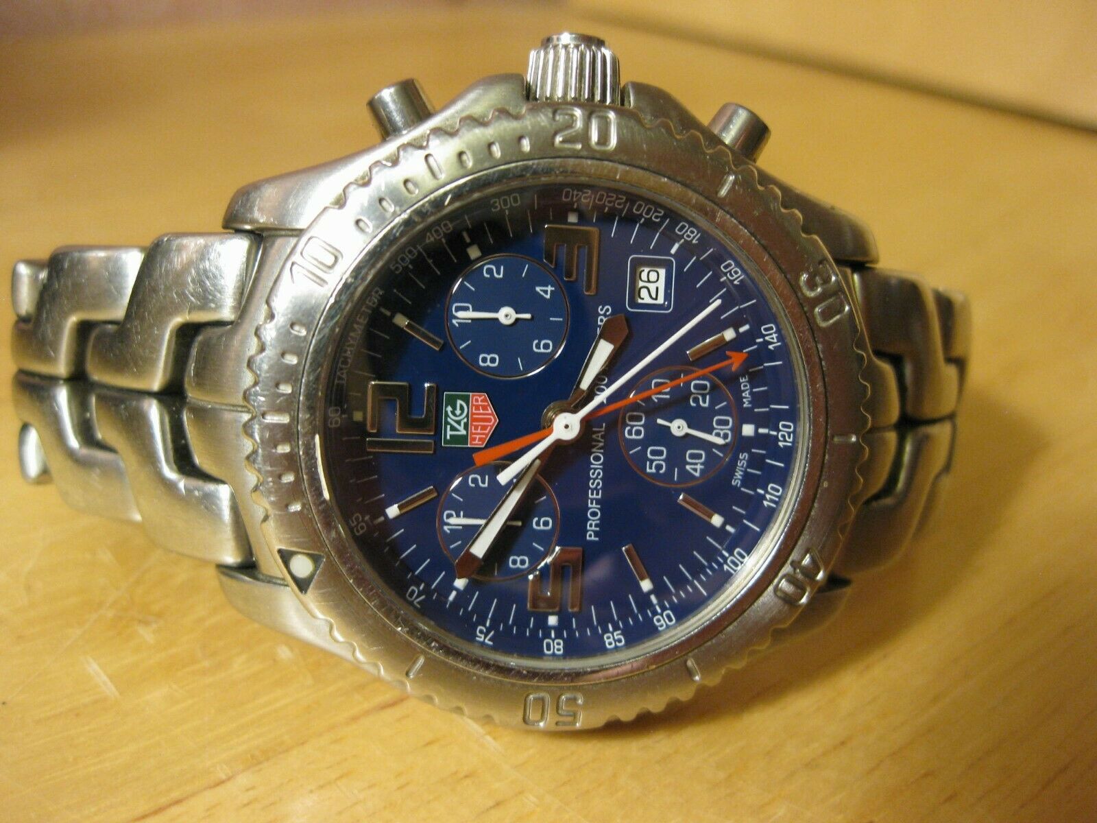 TAG HEUER LINK JASON BOURNE BLUE DIAL CHRONOGRAPH WATCH, CT1110