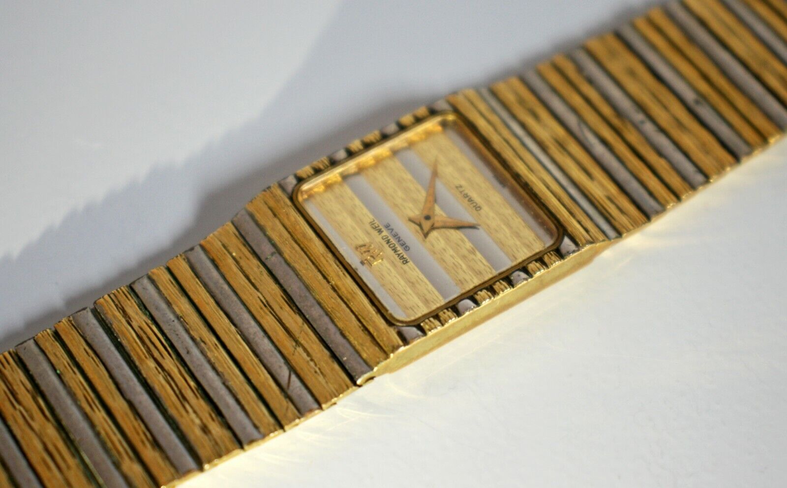 Vtg Raymond Weil Geneve 9056 Two Tone 18k Gold Electroplated 24mm