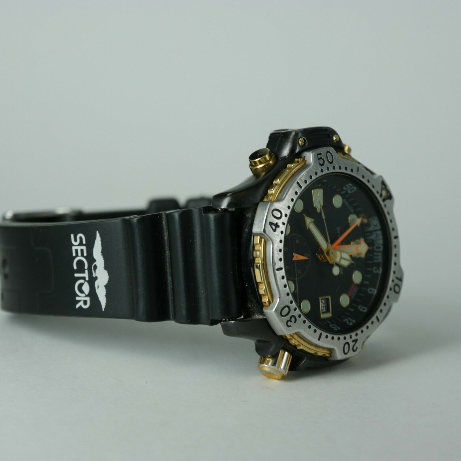 Citizen Promaster Aqualand Divers Watch 200m Quartz Ref 5810