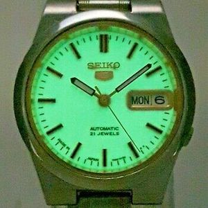 Vintage Seiko 5 Japan 7S26-00P0 Automatic 21J Full Luminous Dial Men Wrist  Watch | WatchCharts