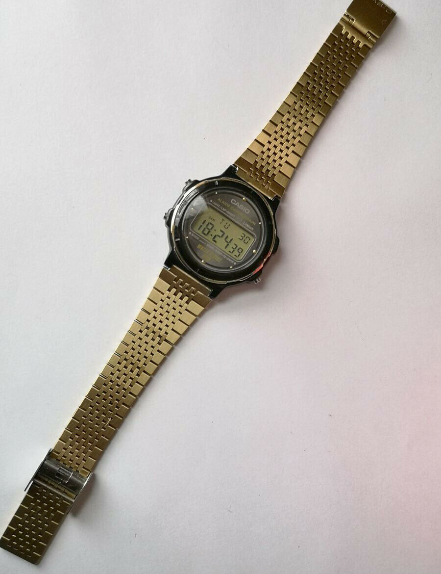 Vintage rare year 1987 Casio W-76 module 593 men's quartz digital