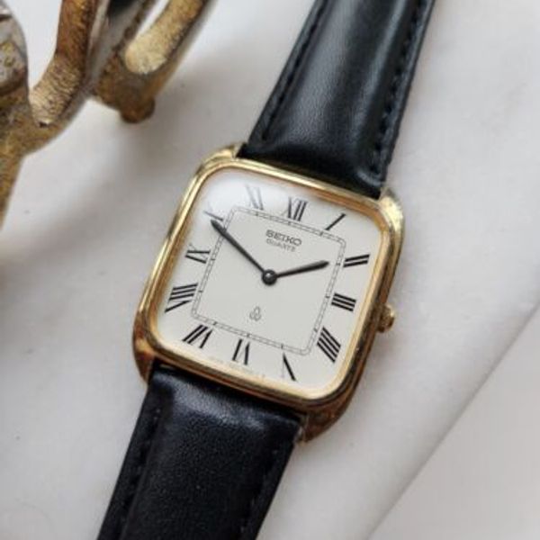 SEIKO シャリオ tank 7820-5500 稼働品 SEIKO シャリオ tank 7820-5500 稼働品 Vintage 1980's SEIKO 7820