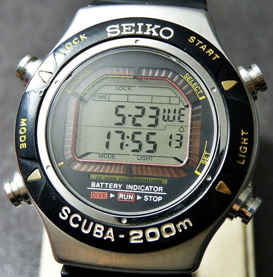 SEIKO SCUBA 200M S800-0010 ALARM CHRONOGRAPH SS QUARTZ MENS DIVER