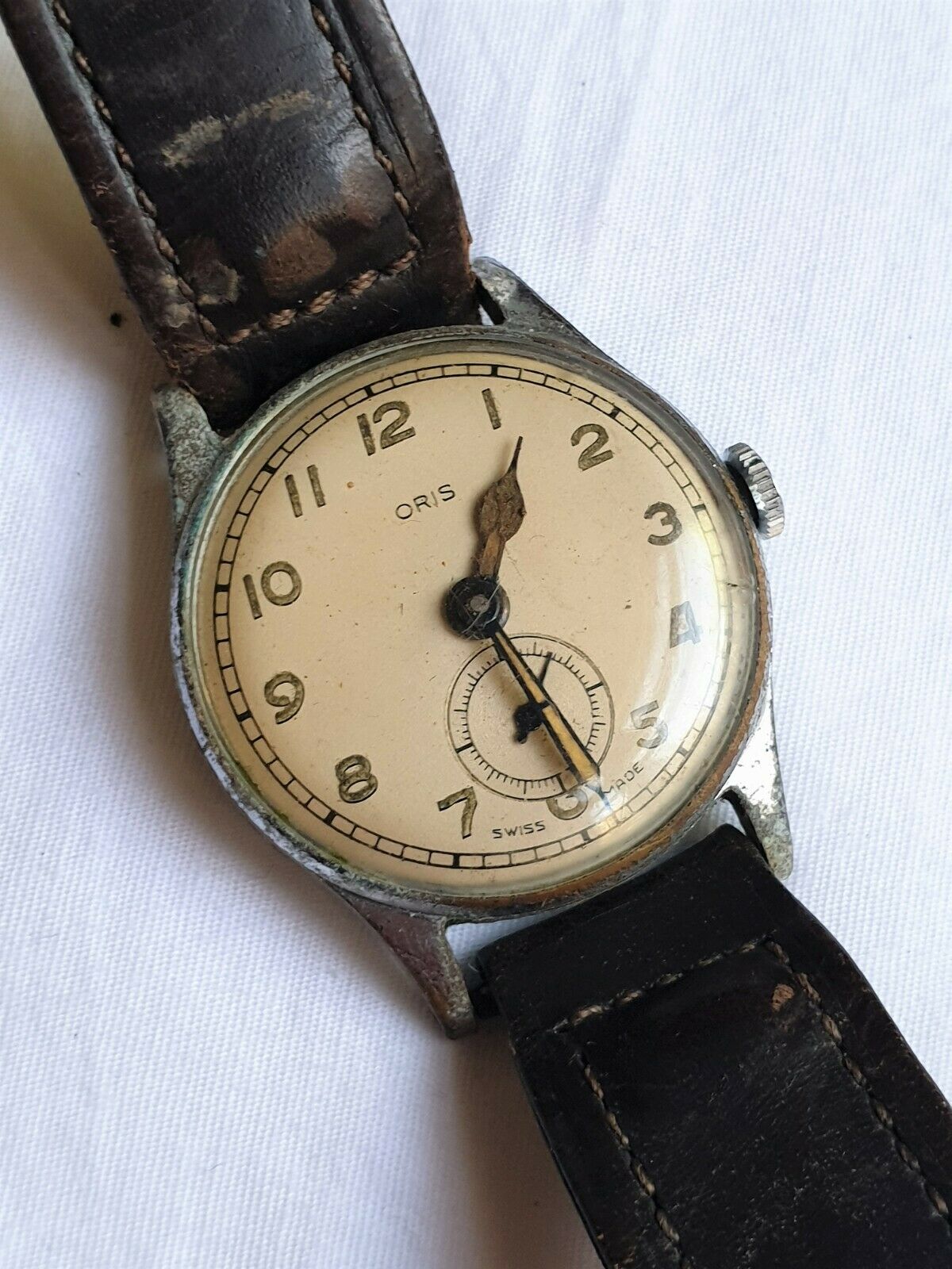 Vintage 1940 s ORIS Caliber 451 Military Style Small Second Fixed Lug Watch WatchCharts Marketplace