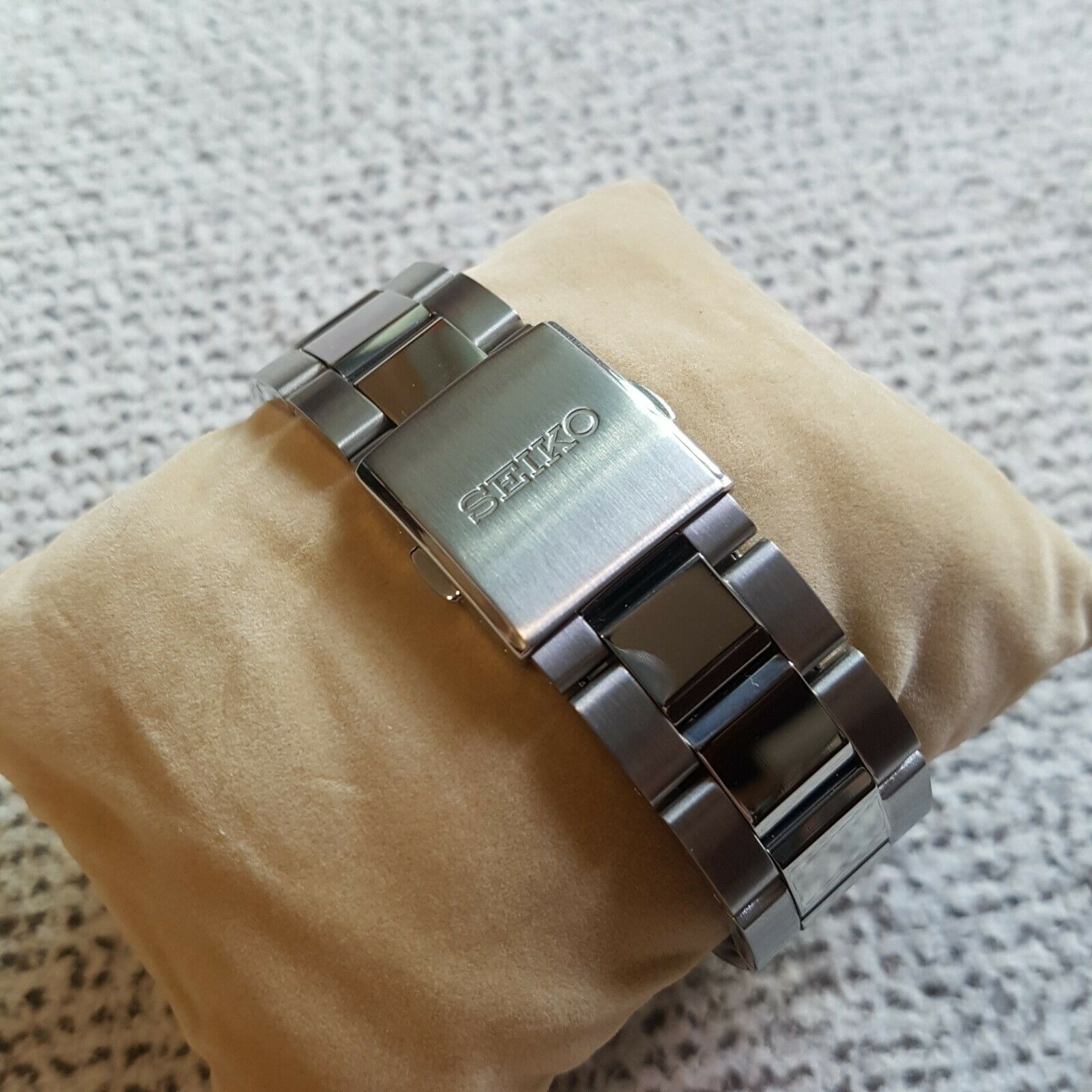 seiko presage srp527j1