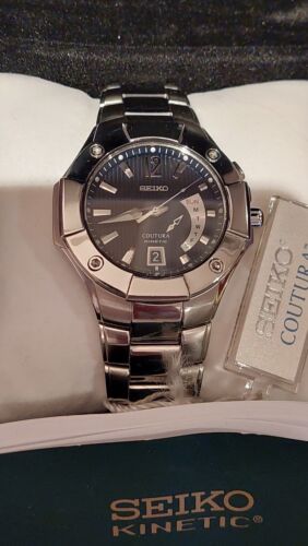 Boxed Mens Seiko Coutura Kinetic Date Watch- 5M54-0AD0. New 