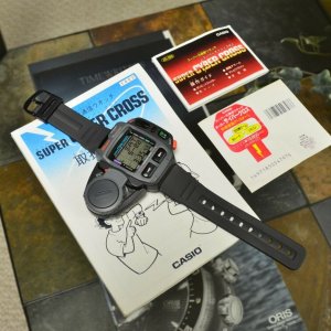 NOS CASIO JG-200 SUPER CYBER CROSS WATCH IR BEAM GAME