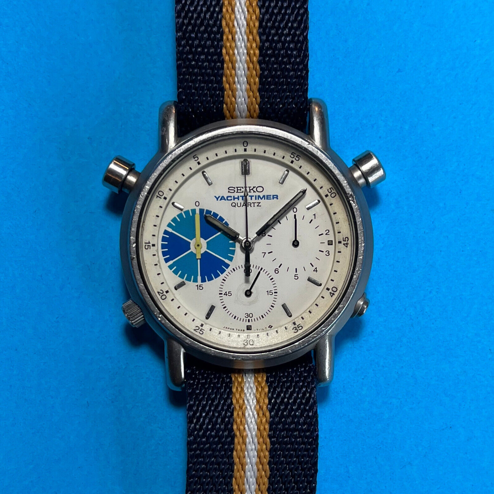 Seiko Yacht Timer 7A28 7090 Chronograph. White dial blue subdial