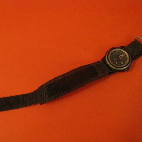 Vintage Military Swiss Army 3888 Watch Victorinox Water Resistant 330 Feet Watchcharts 2689