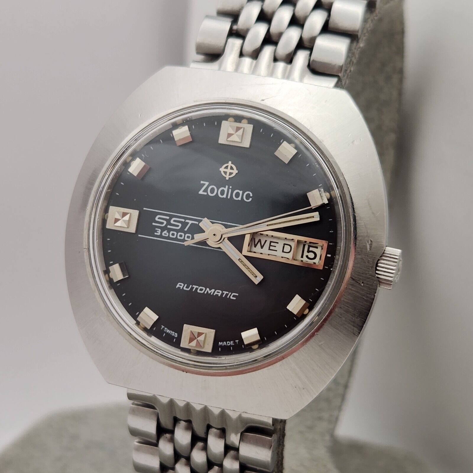 Vintage ZODIAC SST 36000 Men's automatic watch day/date cal.86
