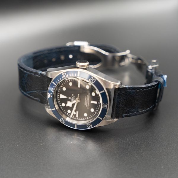 [WTS] Tudor Black Bay 41 79230B $2400 + shipping. Full kit with 3 extra ...