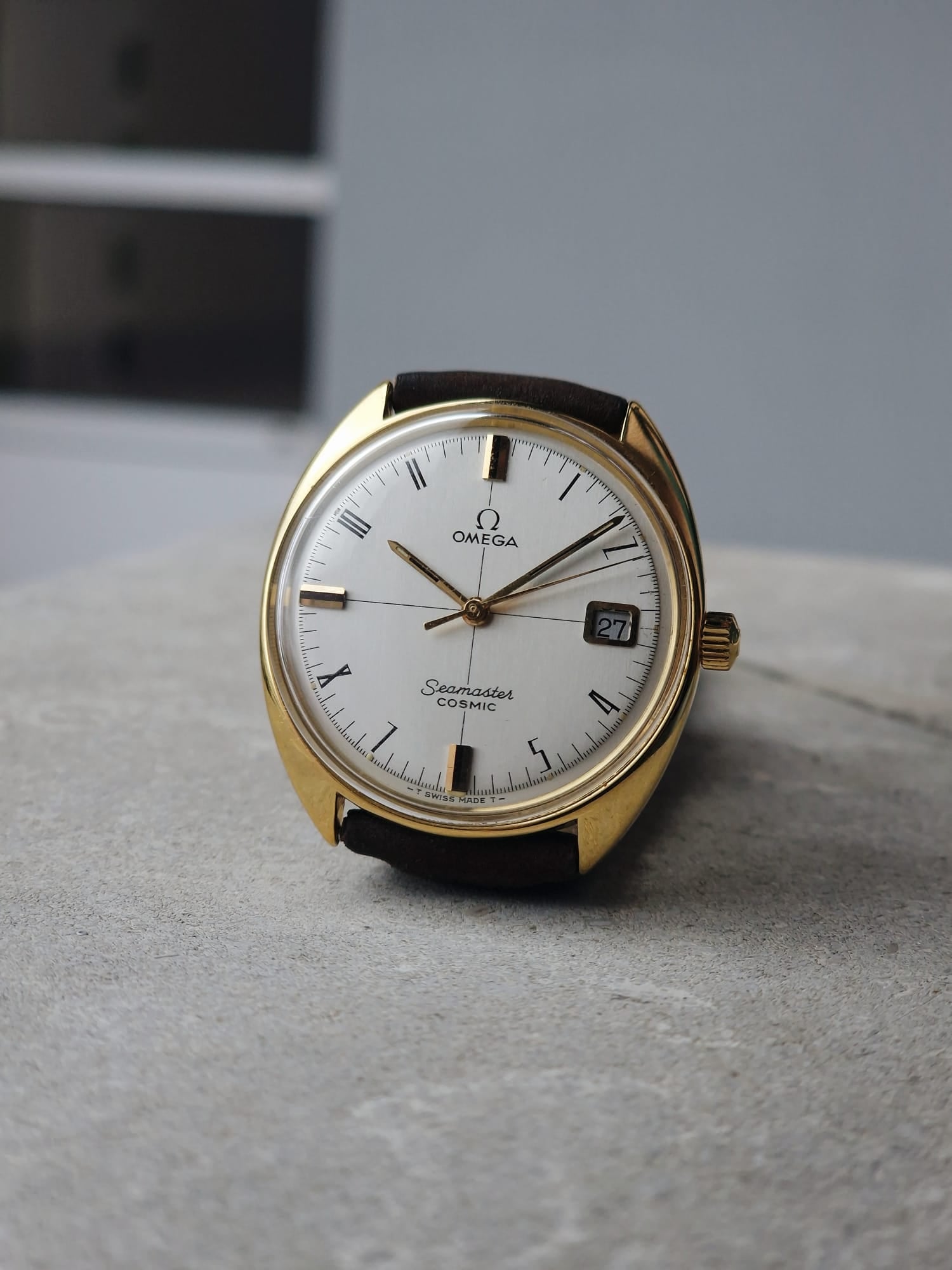 Omega seamaster shop cosmic gold