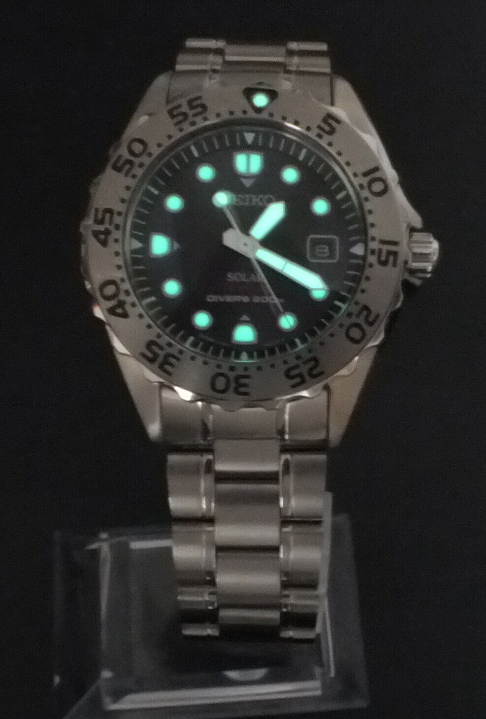 Seiko V147-0AG0 Titanium Men's Prospex Diver Date Solar Watch