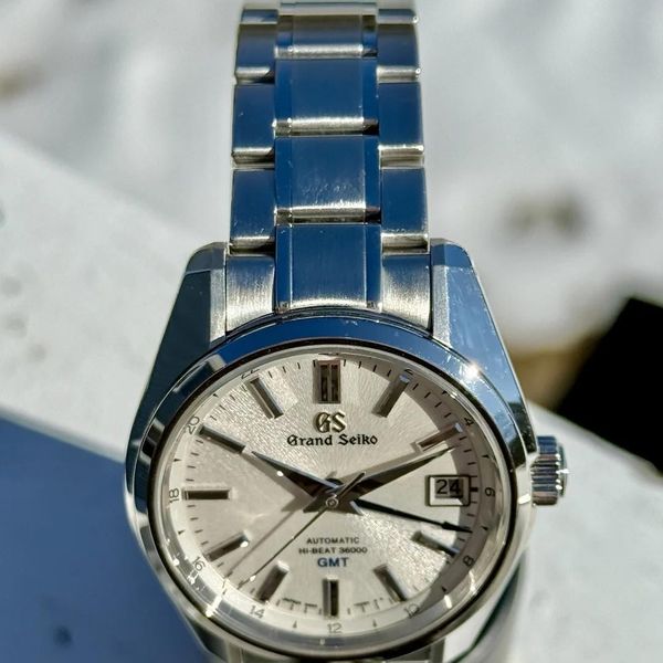 WTS] Grand Seiko SBGJ201 -White Mt. Iwate Dial 9S86 Hi-Beat