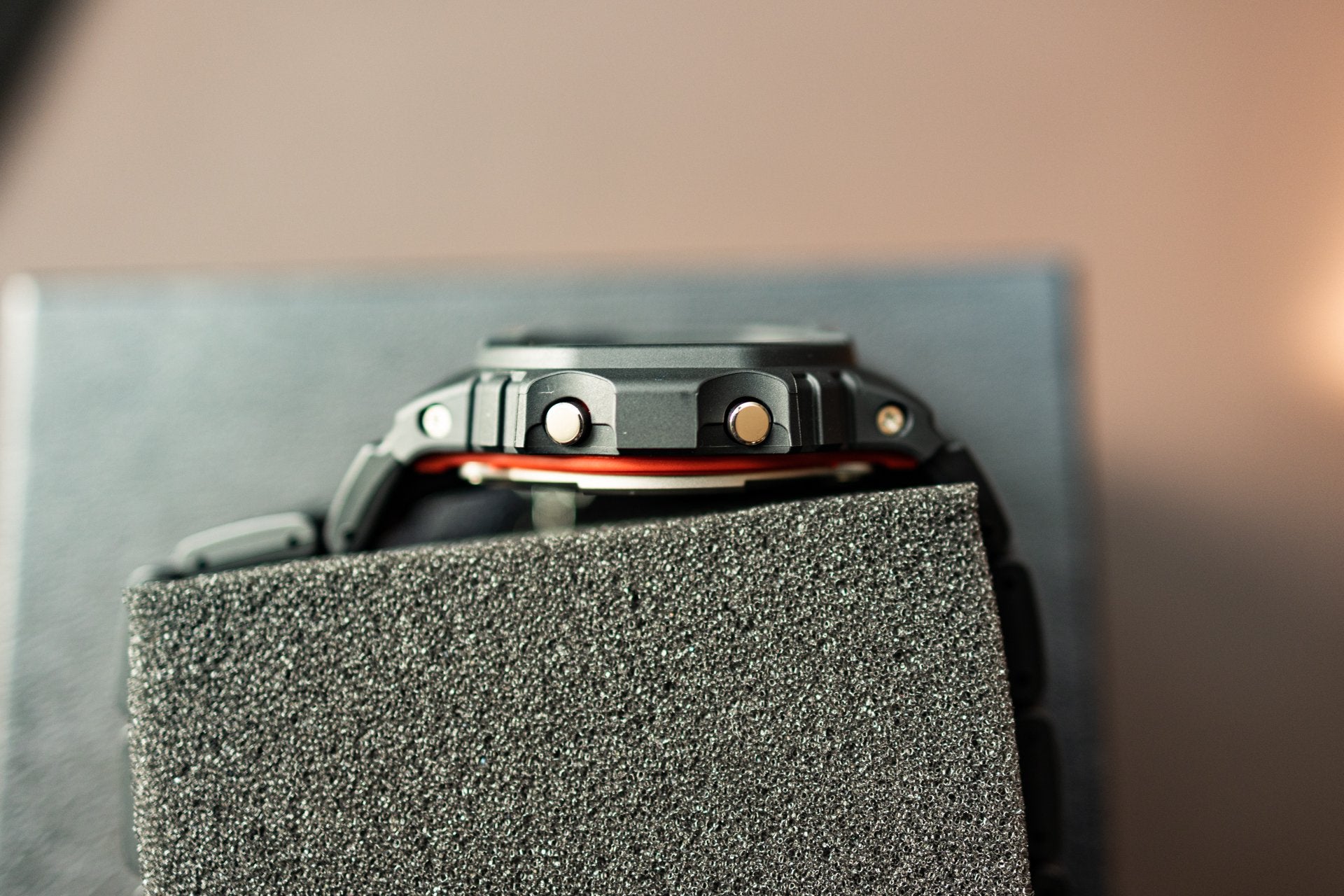 Bloody Moon mod (GW-B5600HR-1JF) : r/gshock