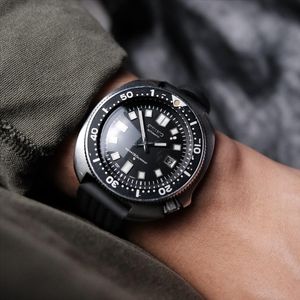 セイコー純正タイプ XGL731タイプ 6105-8110ラバーベルト セイコー純正