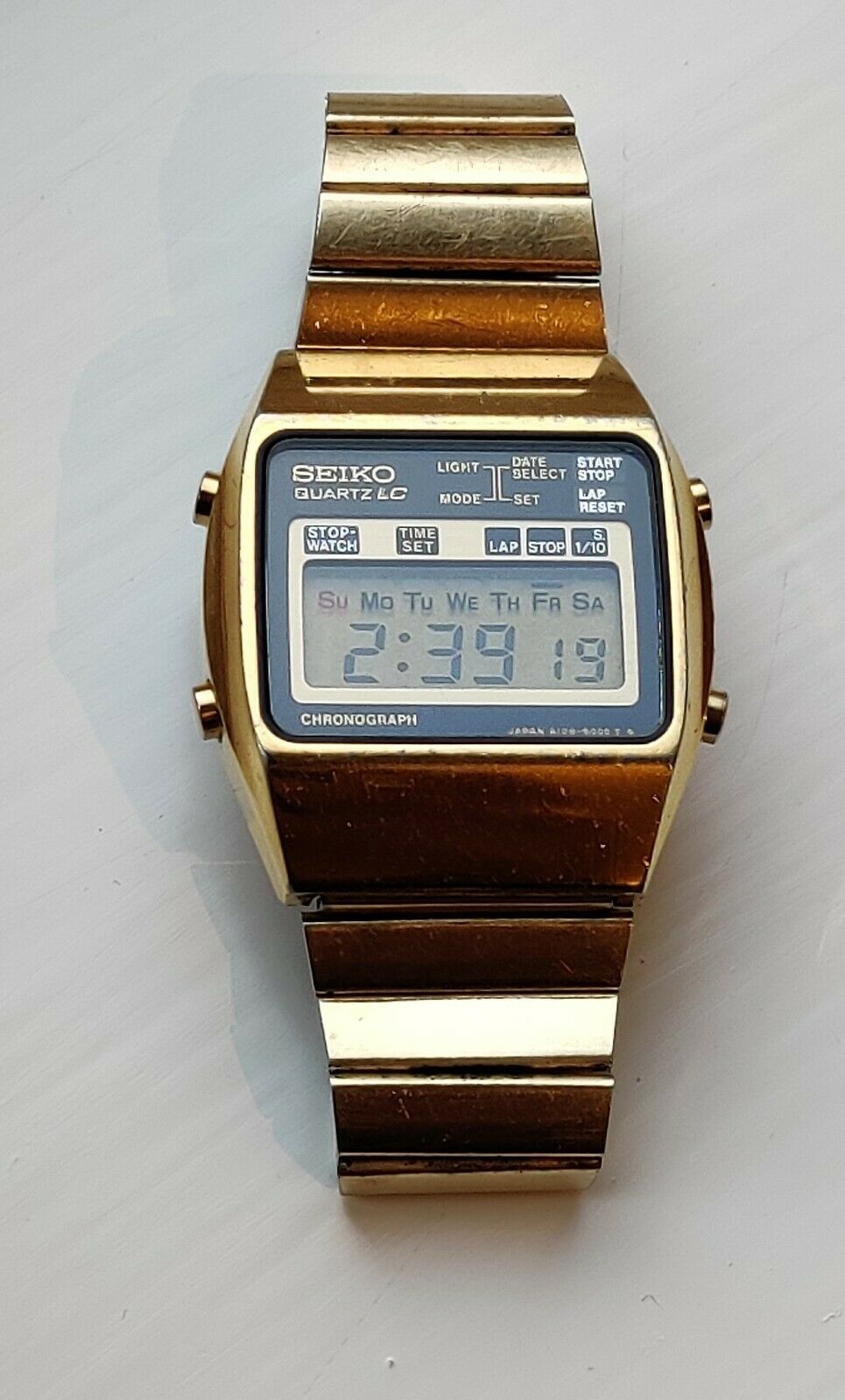 12703-0002 Tudor Style
