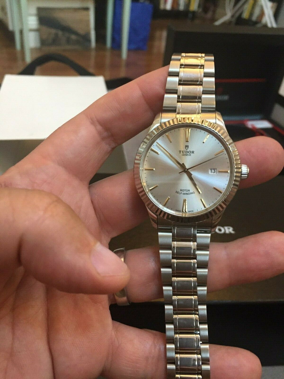 tudor style fluted bezel