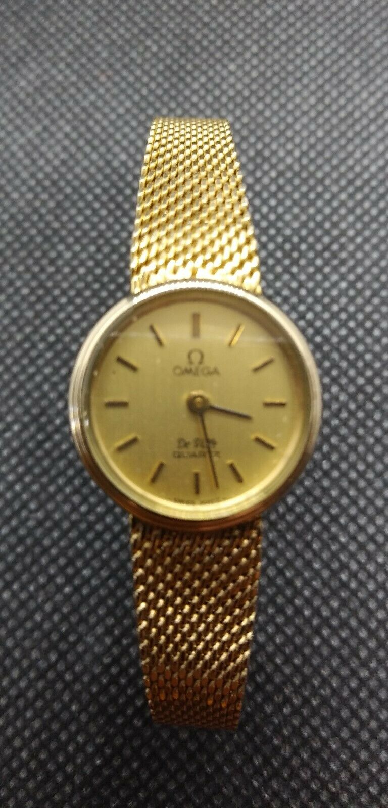 OMEGA De Ville クォーツ 腕時計 ゴールド 1353 Omega De Ville cal.1353 Rare textured dial Ref 591.062 Gold