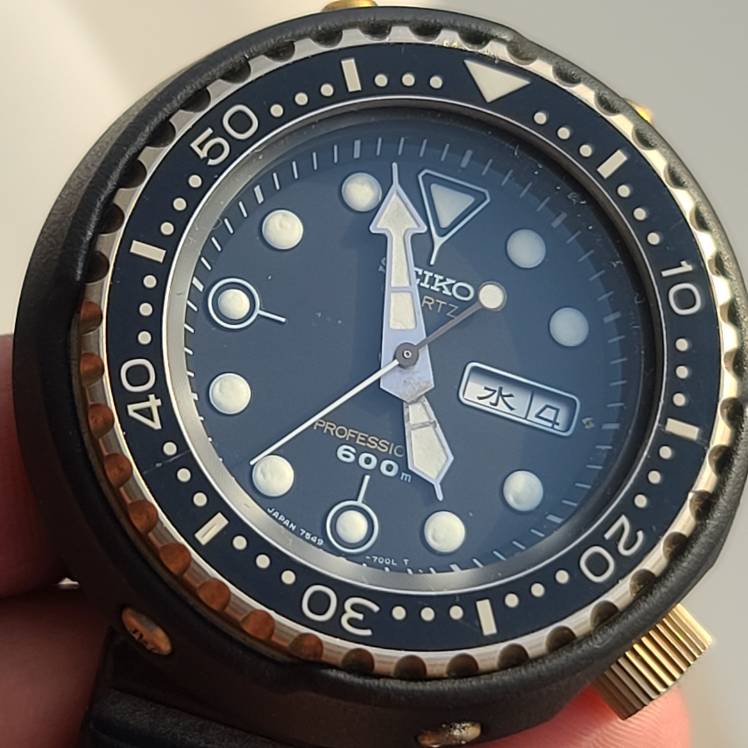 F.S Vintage Seiko 7549-7009 Golden Tuna | WatchCharts Marketplace