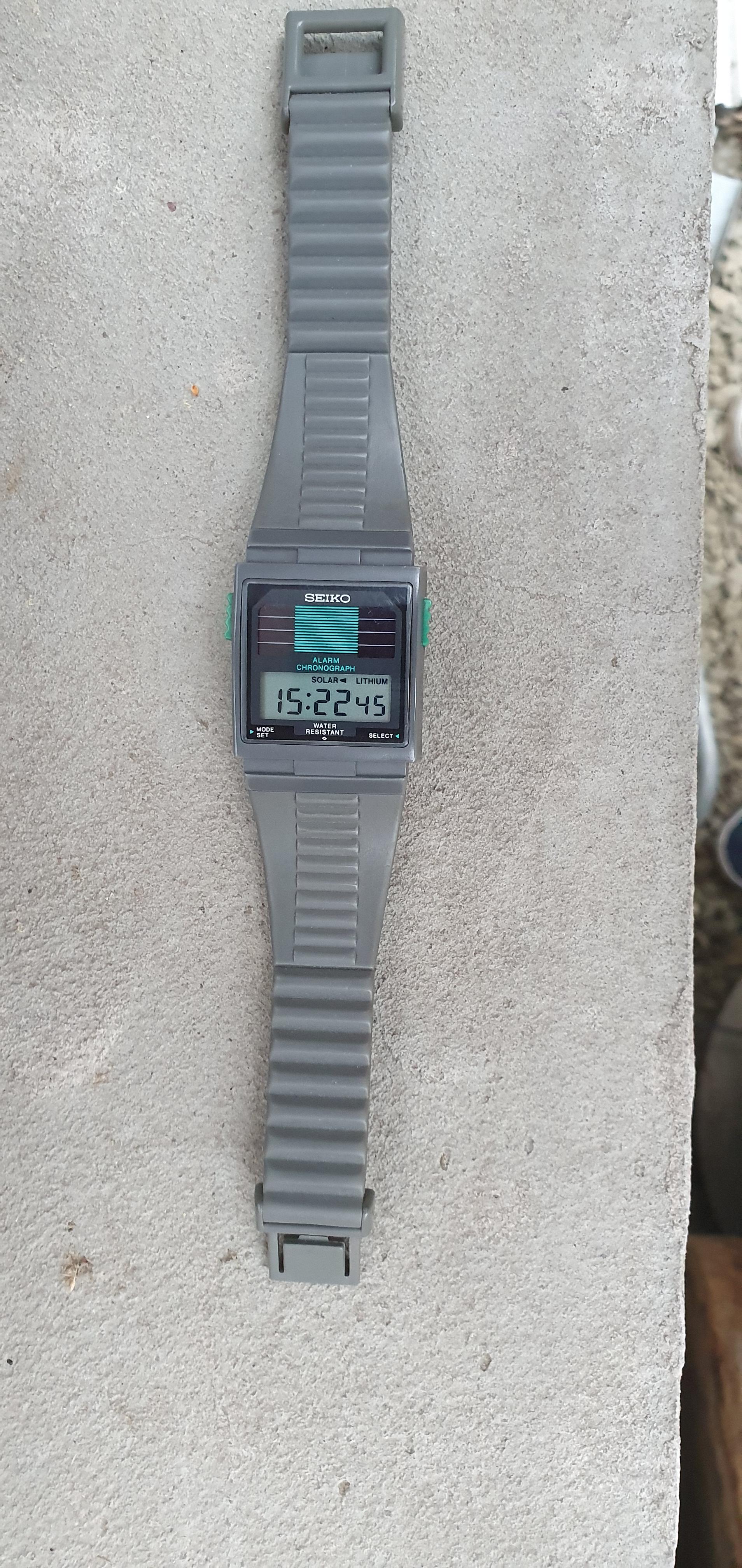 WTS 1987 Seiko Solar Lithium A944 400C WatchCharts