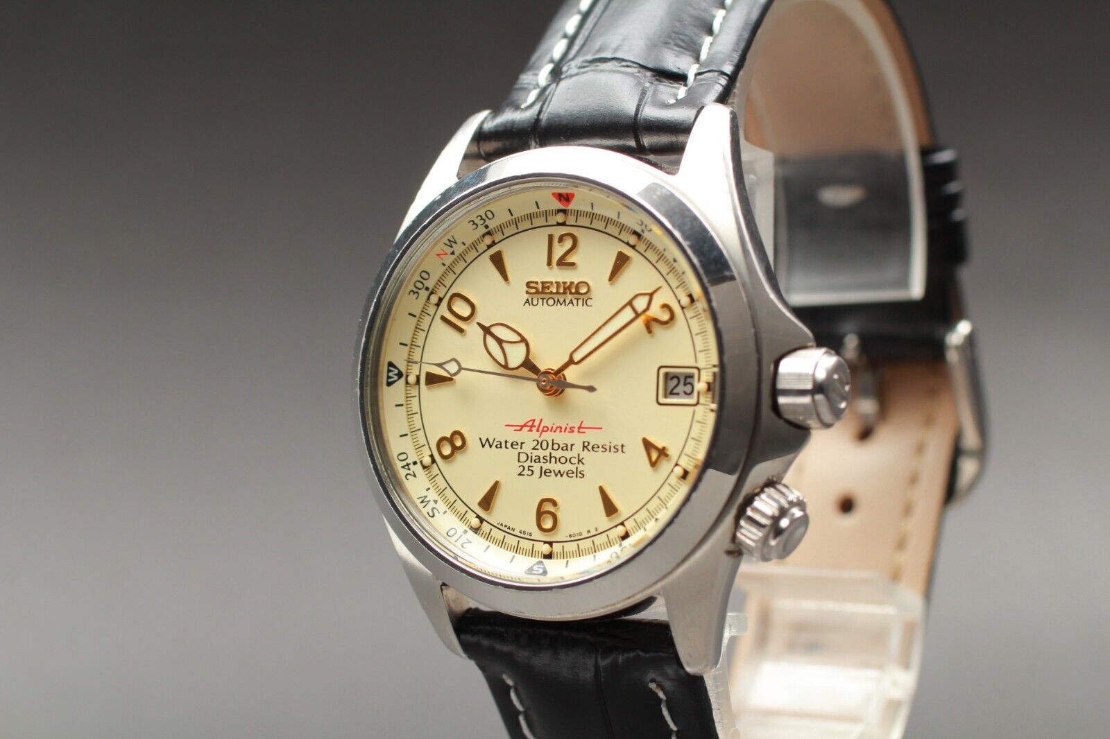 EXC+5] SEIKO RED Alpinist 4S15-6000 SCVF007 25J AT White Men