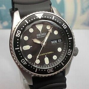 SEIKO DAY/DATE DIVERS 200M SKX013 AUTO MIDSIZE WATCH 7S26-0030