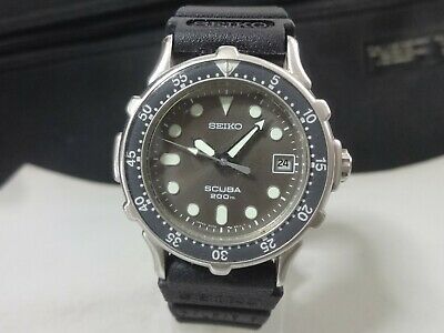 Vintage 1988 SEIKO Quartz Diver watch [SCUBA 200m] 5H25-6030