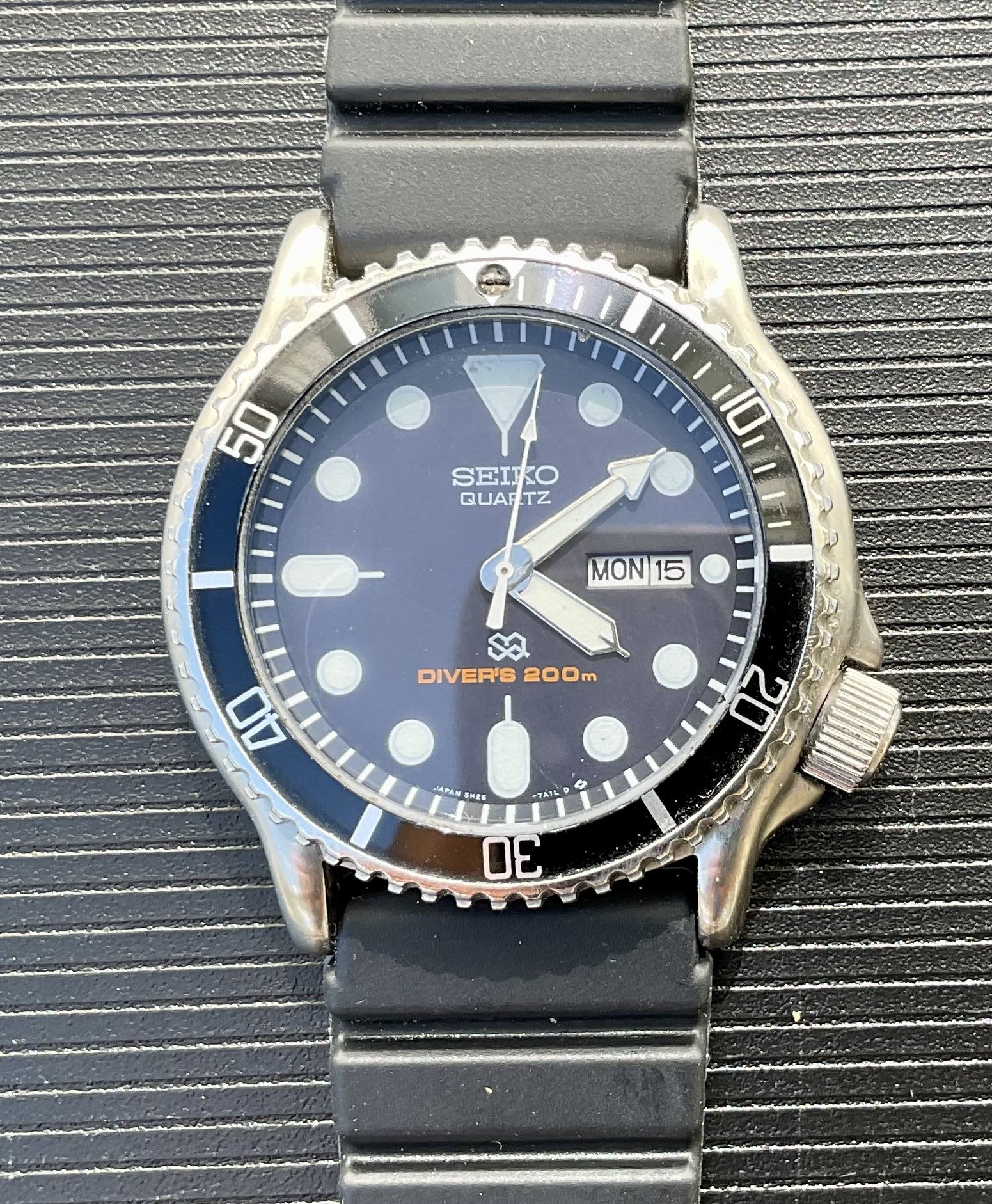 Seiko best sale skx007 quartz