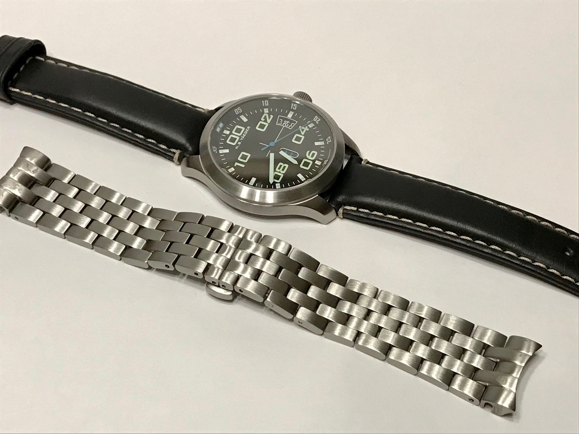 Pastele New Armin Yaeger Armin Arlert Mikasa Ackerman Custom Unisex Black  Quartz Watch Premium Gift Box Watches