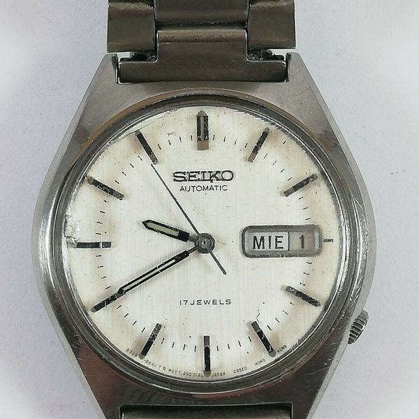 Vintage SEIKO 6309-8679 Automatic Japan Watch 17 Jewels Runs & Stops |  WatchCharts
