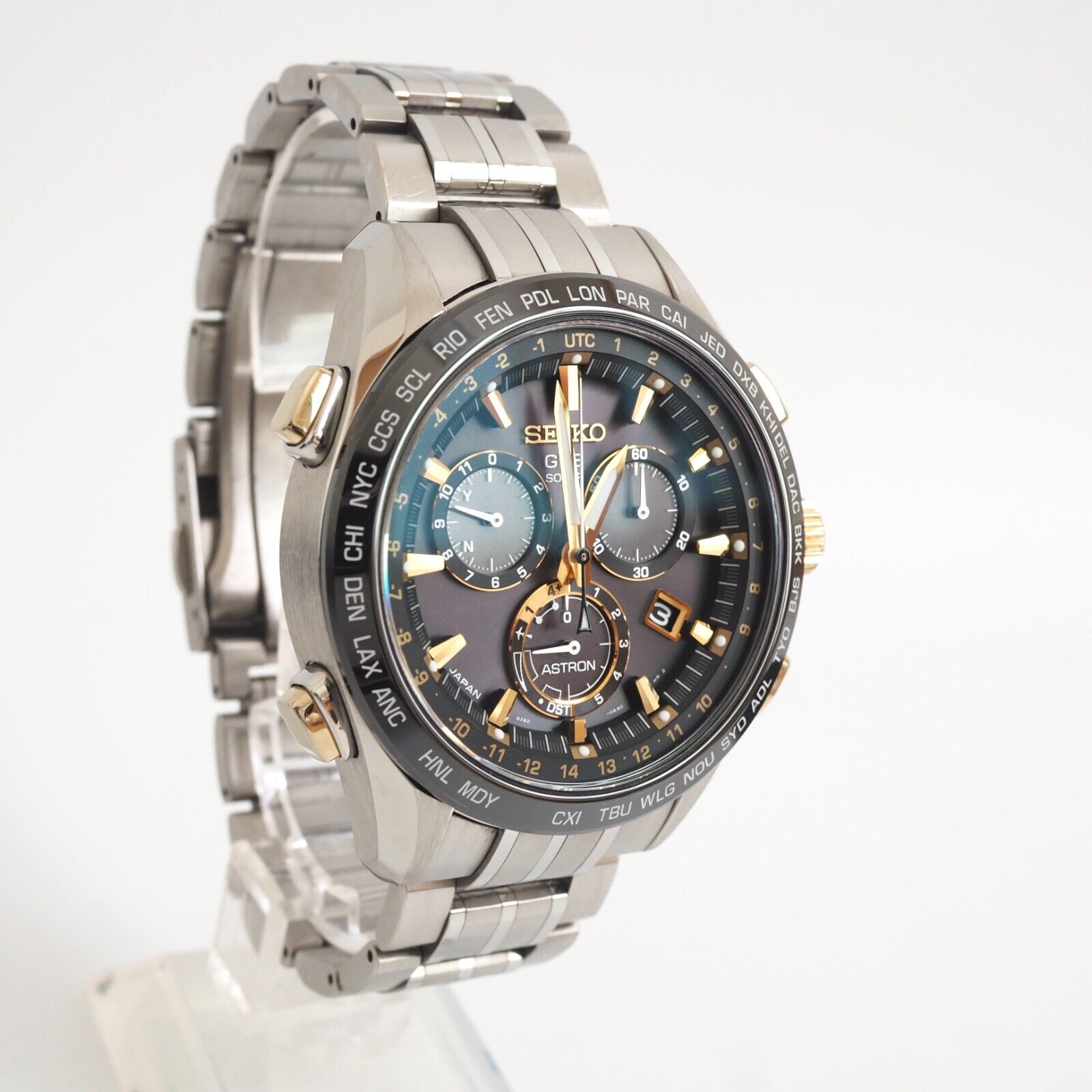 Seiko Astron 8X82-0AB0-1 Titanium Solar Radio GPS 46 mm Men's Box Video |  WatchCharts Marketplace