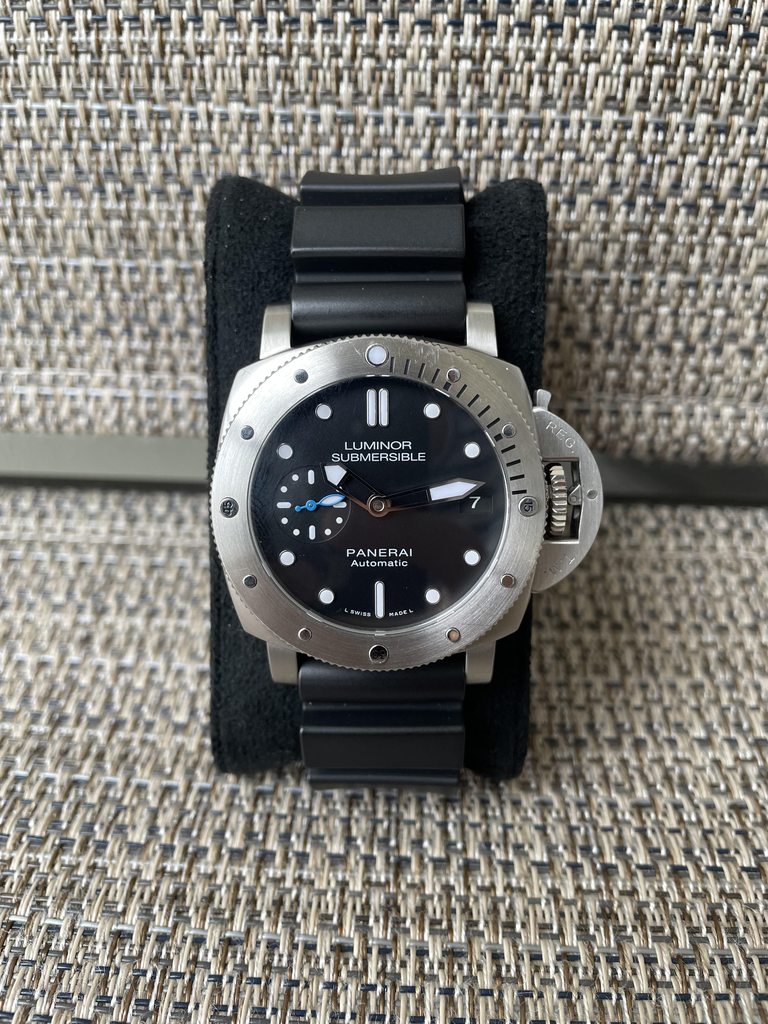 Panerai Luminor Submersible 1950 PAM682 For Sale WatchCharts Marketplace