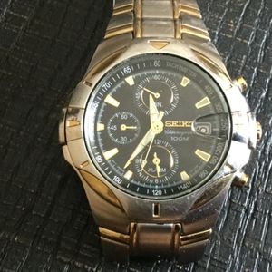 SEIKO 7T62-0GF0 Chronograph Men's Watch Quartz Silver tone Collectible |  WatchCharts