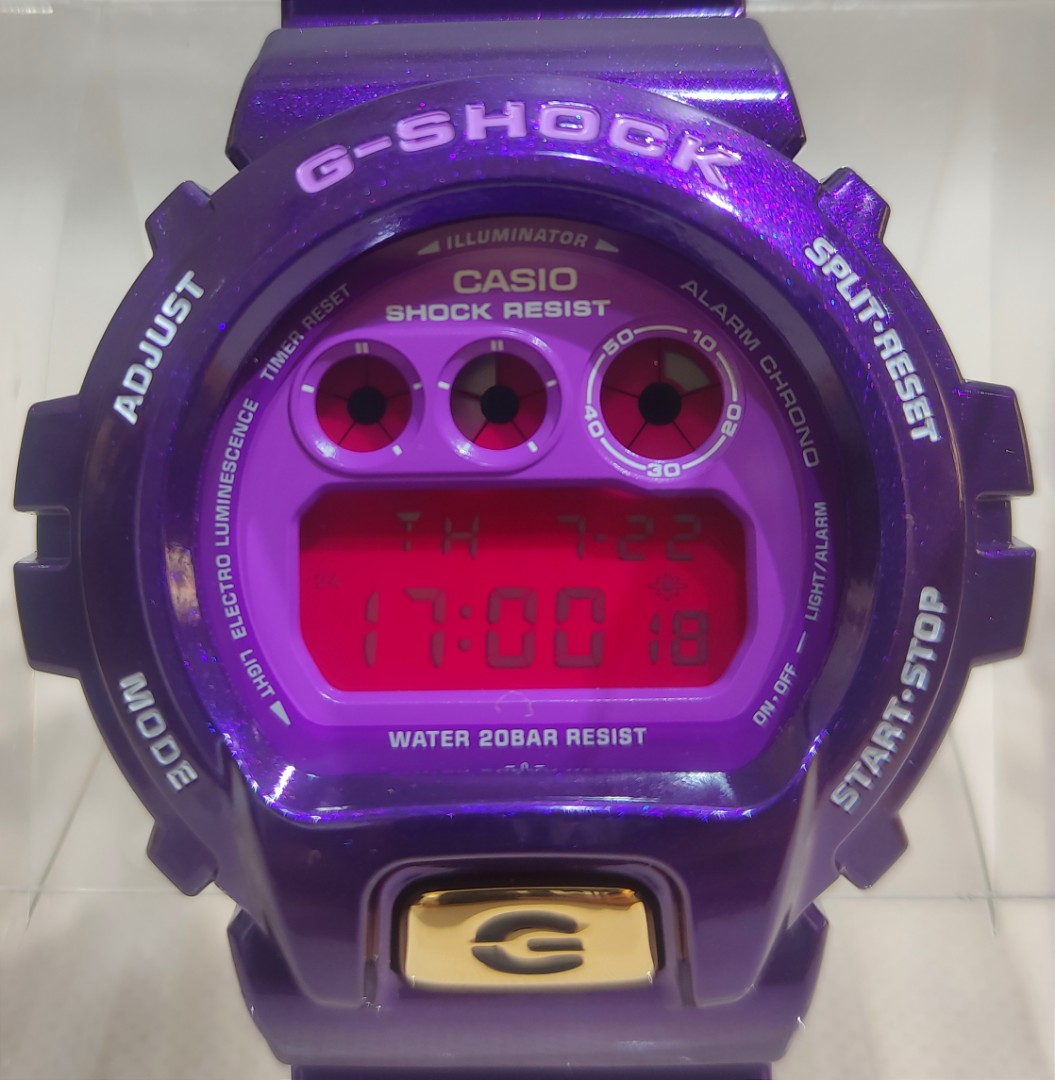 Casio G-Shock x Purple Man Box Set DW-6900SW-6 48mm in Resin
