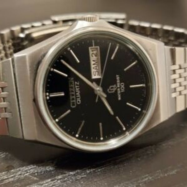 CITIZEN Quartz Crystron (3801289391) Vintage Japanese Movement Watch