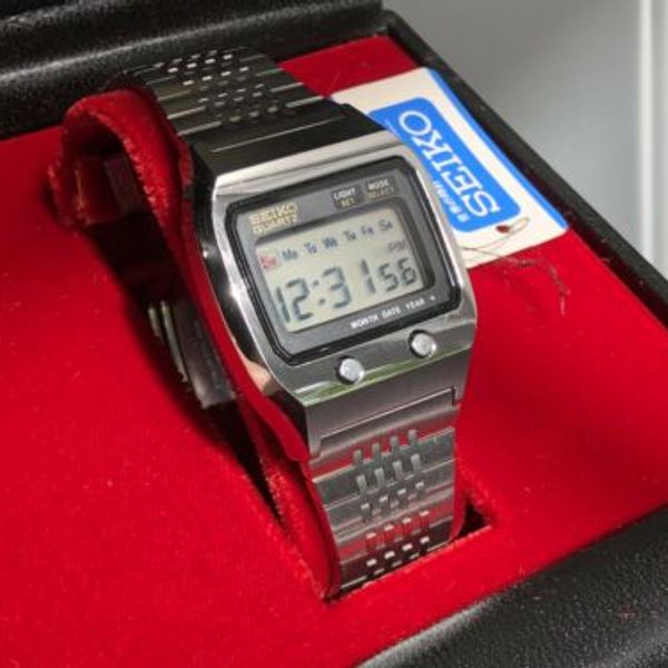 SEIKO 0674-5000 1973 LC Quartz LCD Digital watch - James Bond Rare uhr MOT  | WatchCharts