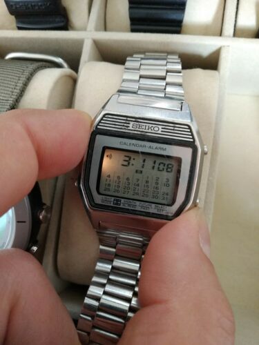 Vintage SEIKO A354-400A Full Month Calendar Alarm Watch