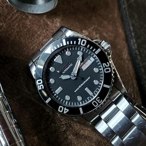 Seiko SKX023 Price as of April 2025 | WatchCharts