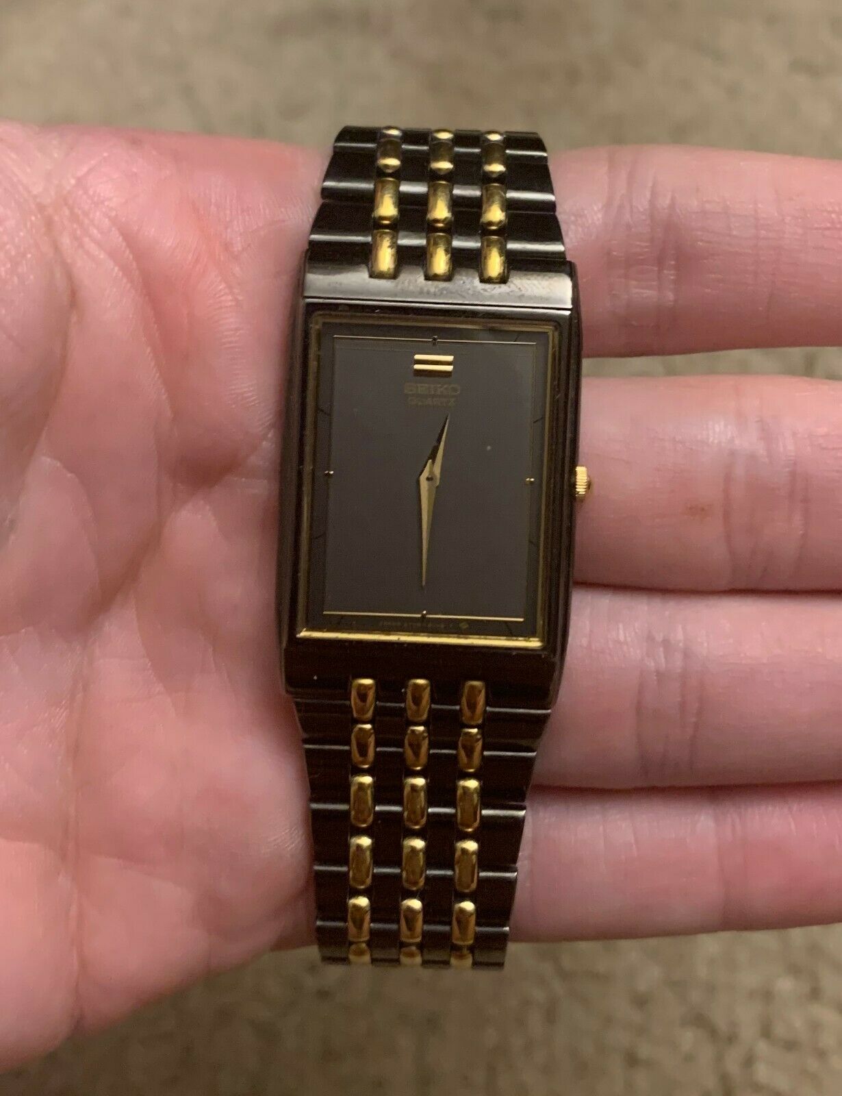 Rectangular hot sale seiko watch