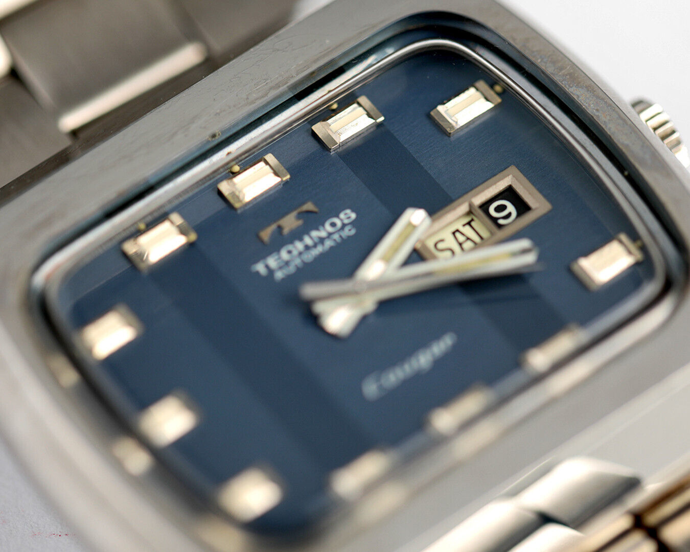 Cadran De Montre Technos Alarmdate Bleu Galbé 28 Mm - Neuf Sans Boîte
