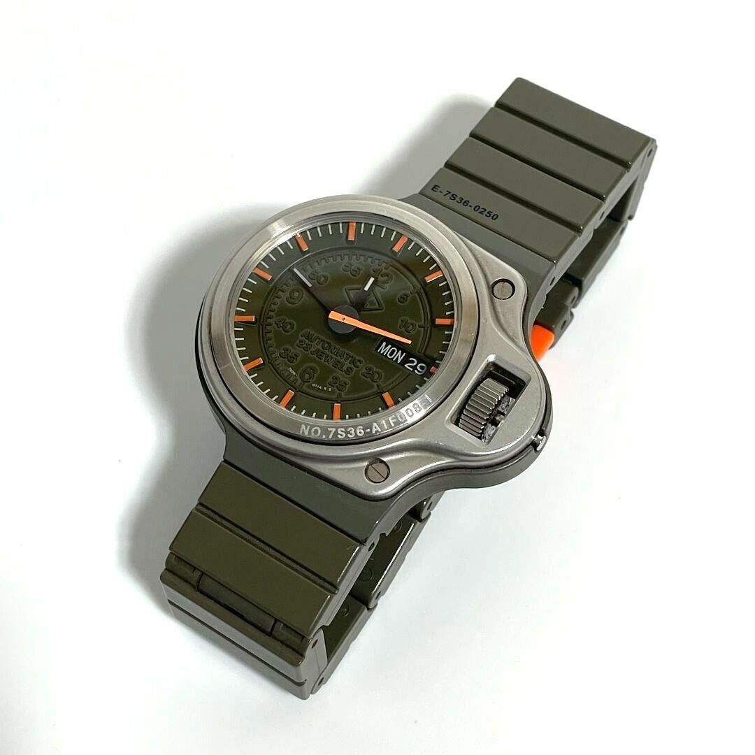 Seiko Cabane de Zucca JDM Giugiaro Dashboard Automatic Green Watch  7S36-0250! | WatchCharts Marketplace