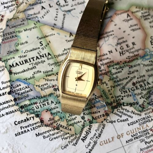 Vintage Citizen Quartz 2951-293991 K Gold Tone Ladies Dress