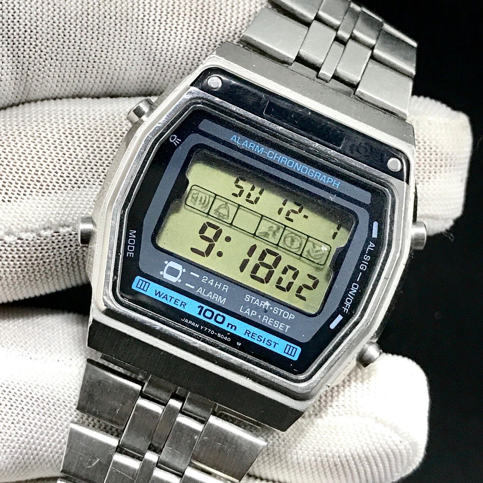 Vintage Seiko Alba Digital LCD Chrono-Alarm 1980s Japan Made Men