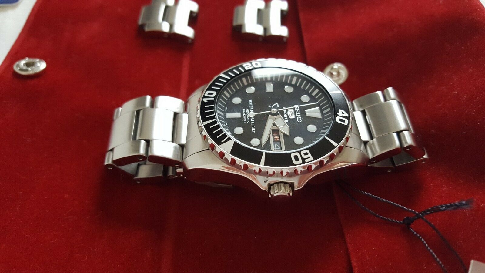 Seiko on sale submariner snzf17k1